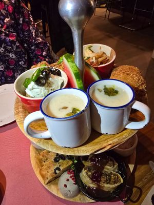 Etagere at Atelier Flori in Bruges