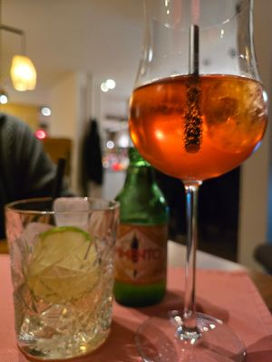 Drinks at Atelier Flori in Bruges