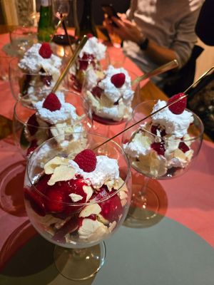 Eton Mess at Atelier Flori in Bruges
