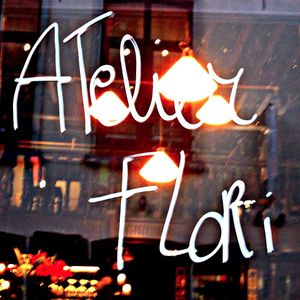 Vegan wines, beer, soft drinks en fingerfoods at Atelier Flori in Bruges