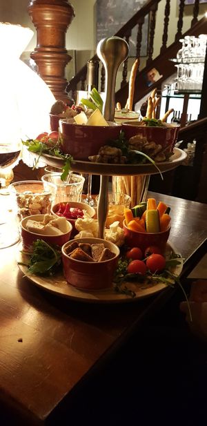 Delicious vegan platter at Atelier Flori in Bruges