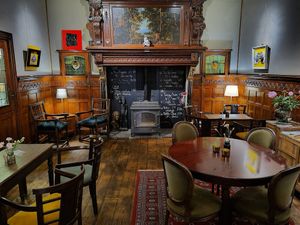 Warm atmosphere at Atelier Flori in Bruges