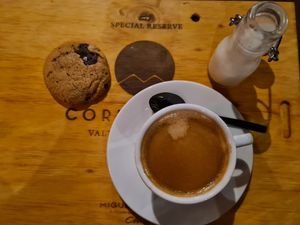 Wonderful cookies 😉 at Atelier Flori in Bruges