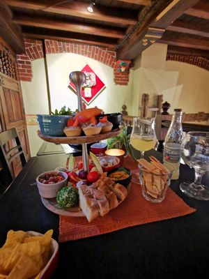 Etagere at Atelier Flori in Bruges