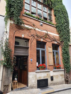 front at Atelier Flori in Bruges