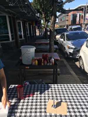Outside seating at DC Vegetarian in Portland