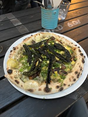 Vegan mushroom pizza - excellent   at Brewers Beer Bar - Magasinsgatan in Gothenburg