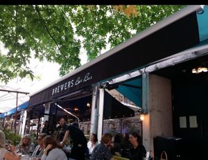 Outdoor seating in summer time at Brewers Beer Bar - Magasinsgatan in Gothenburg