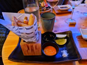 Veggie tempura with spicy vegan mayo. at Subenshi in Aveiro