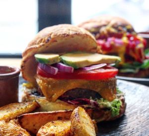 Sacrilegio Burger at Frutas Prohibidas in Madrid