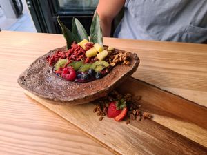 Acai bowl at Frutas Prohibidas in Madrid