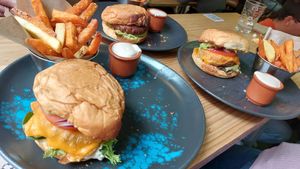 Hamburguesas at Frutas Prohibidas in Madrid