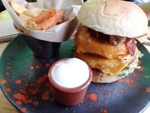 Monster burger at Frutas Prohibidas in Madrid