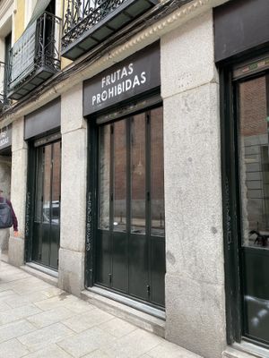 Entrance  at Frutas Prohibidas in Madrid