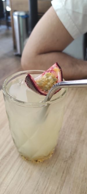 Zumo at Frutas Prohibidas in Madrid