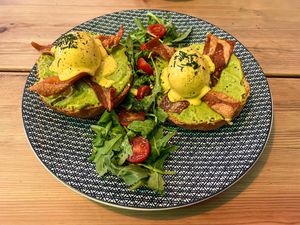 Classic Eggs Benedict  at Frutas Prohibidas in Madrid