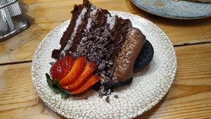 chocolate cake at Frutas Prohibidas in Madrid