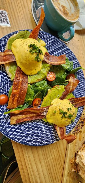 Eggs Benedict/classic at Frutas Prohibidas in Madrid