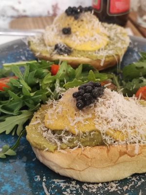 Huevos trufados h at Frutas Prohibidas in Madrid