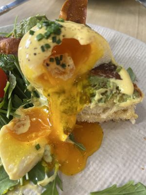 Eggs Benedict  at Frutas Prohibidas in Madrid