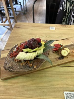Açaí bowl  at Frutas Prohibidas in Madrid
