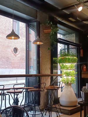 Local at Frutas Prohibidas in Madrid