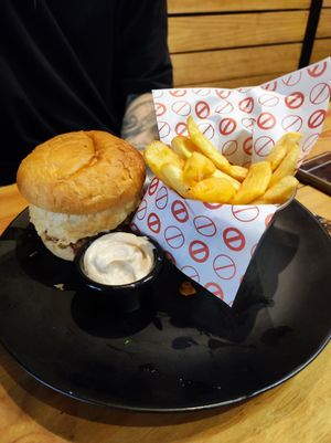  at Frutas Prohibidas in Madrid