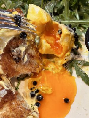 Classic Benedict   at Frutas Prohibidas in Madrid