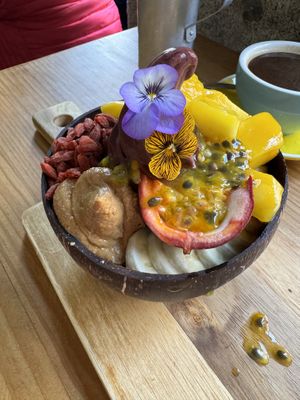 Açaí bowl  at Frutas Prohibidas in Madrid
