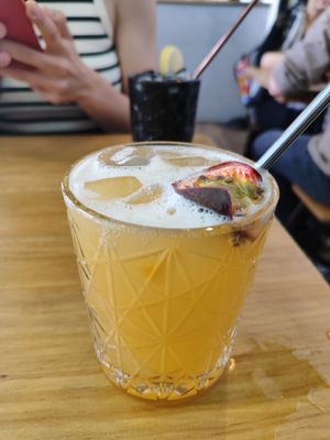 Limonada de maracuyá at Frutas Prohibidas in Madrid