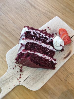 Red velvet at Frutas Prohibidas in Madrid