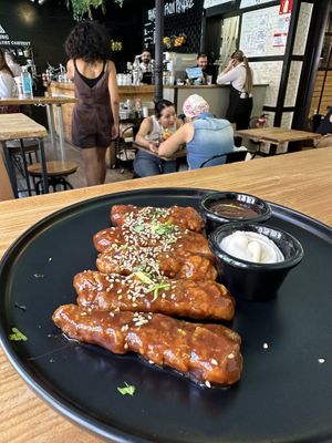 Alitas  at Frutas Prohibidas in Madrid