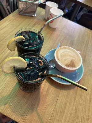 Lemonade Del Padre and Cappuccinoo  at Frutas Prohibidas in Madrid