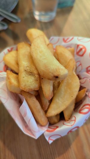 Fries at Frutas Prohibidas in Madrid