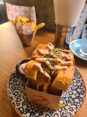 brioche sandwich #Veganuary at Frutas Prohibidas in Madrid