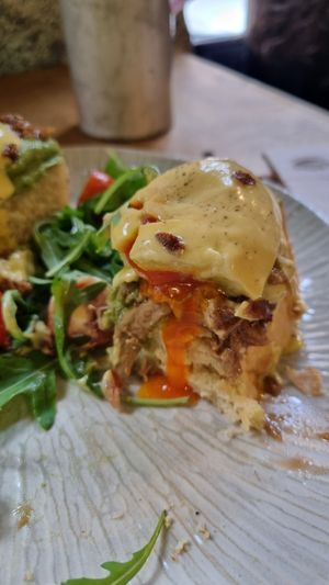 Running eggs at Frutas Prohibidas in Madrid