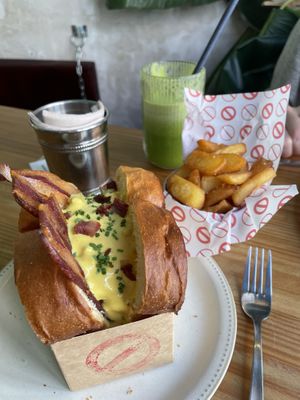 Sando “Baconator” and fries   at Frutas Prohibidas in Madrid
