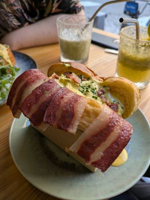  at Frutas Prohibidas in Madrid