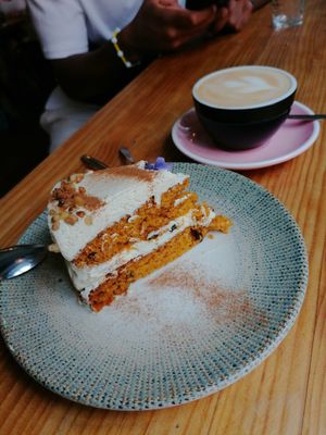 Carrot cake at Frutas Prohibidas in Madrid