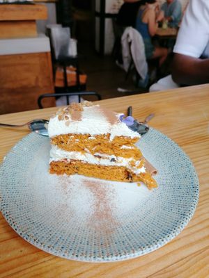 Carrot cake at Frutas Prohibidas in Madrid
