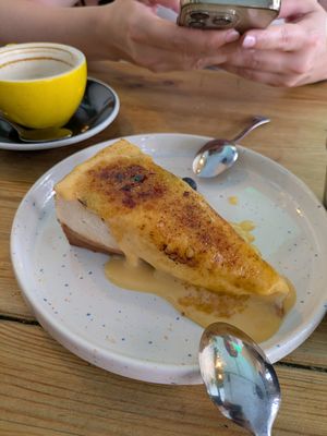 Cheesecake at Frutas Prohibidas in Madrid