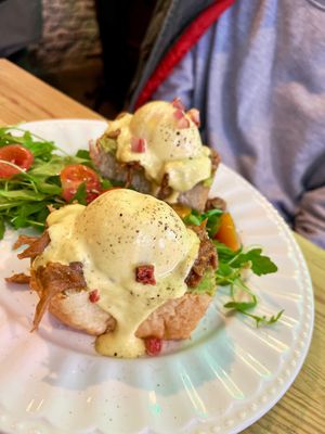 "Huevos" Benedict del infierno  at Frutas Prohibidas in Madrid