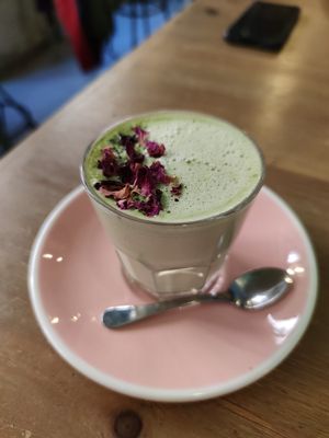 matcha latte at Frutas Prohibidas in Madrid