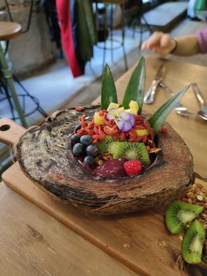 açai bol at Frutas Prohibidas in Madrid