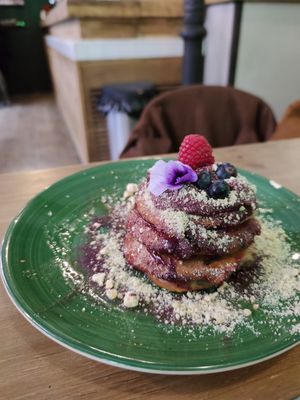 pancakes veganos at Frutas Prohibidas in Madrid