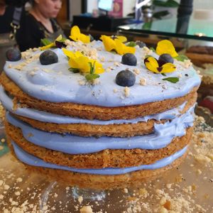 Blue Lemonade Cake at Frutas Prohibidas in Madrid
