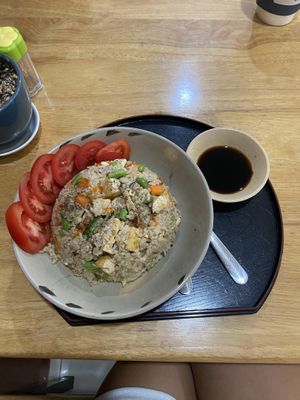 Rice and vegetables   at Nâunâu in Ho Chi Minh City