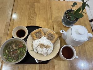 Tofu and rice   at Nâunâu in Ho Chi Minh City