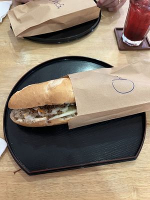 Banh mi cha  at Nâunâu in Ho Chi Minh City