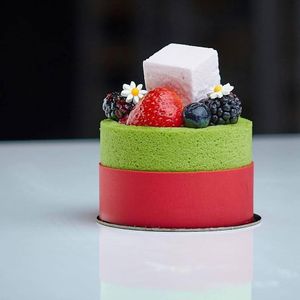 summer charlotte at Sinatra in Everett